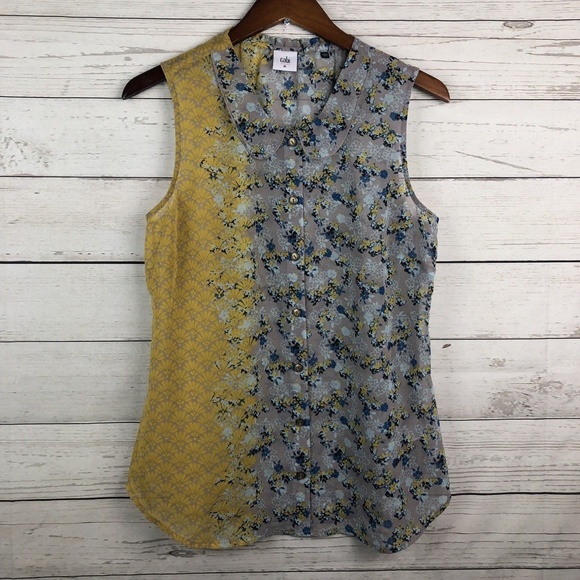 Cabi #5331 50/50 Sleeveless Button Floral Blouse - Picture 2 of 6
